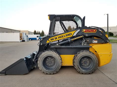 new holland 220 skid steer|l220 new holland specifications.